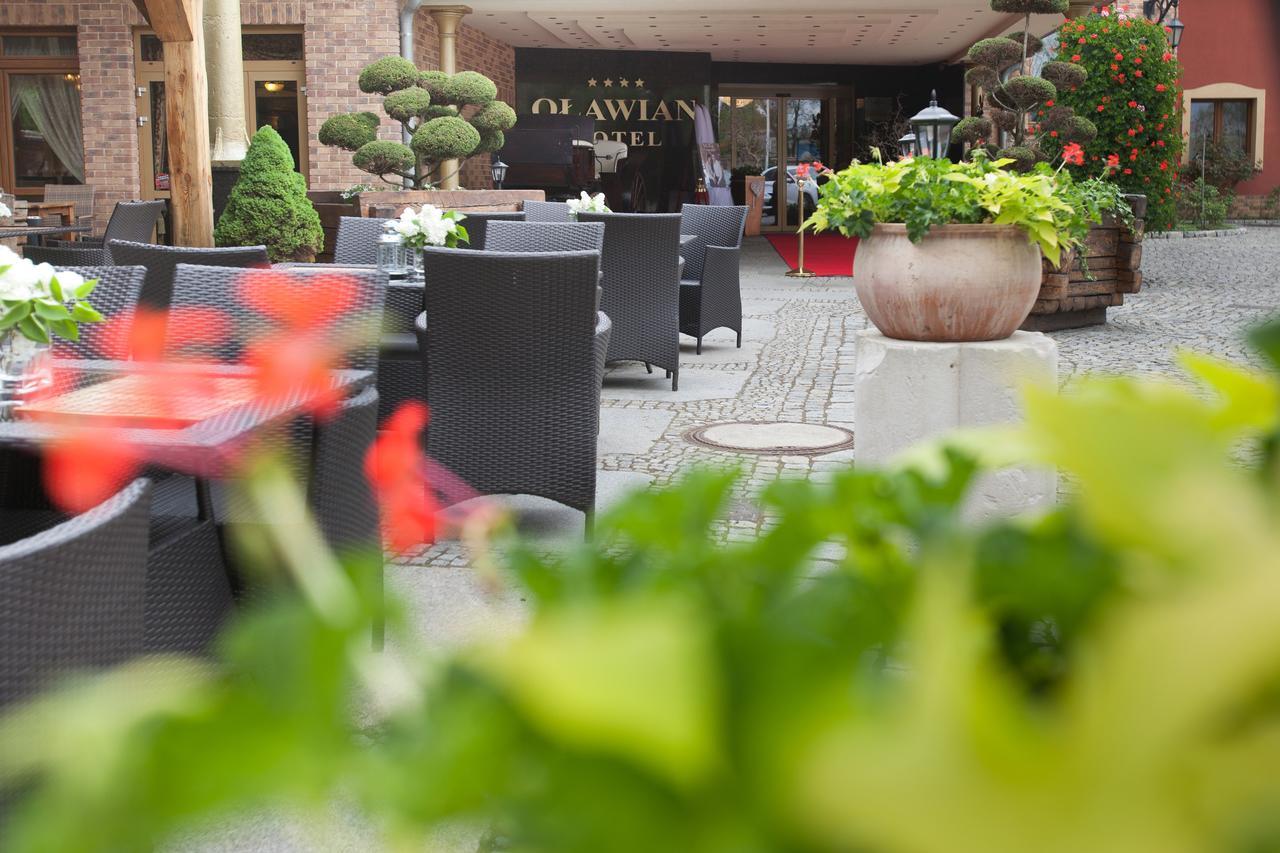 Olawian Hotel Oława Exterior foto